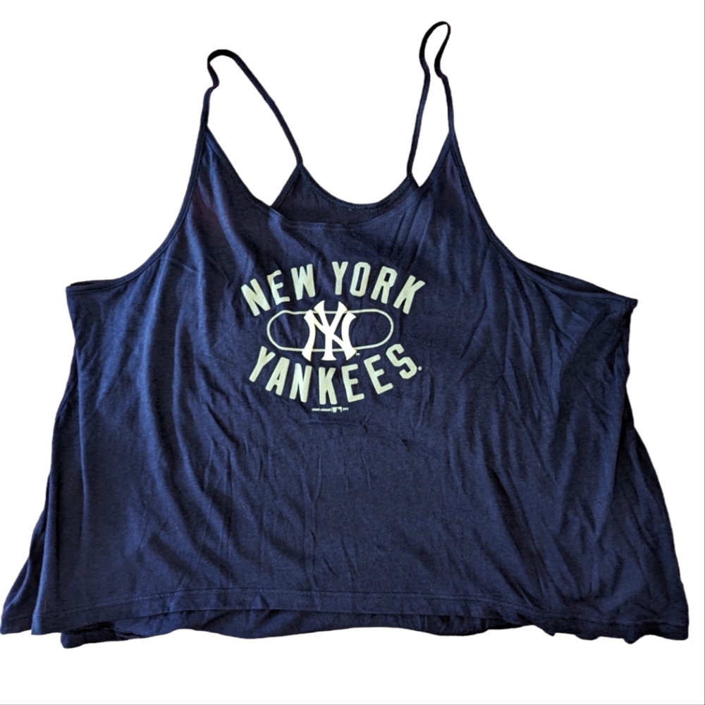 Under Armour New York Yankees cropped  camisole- Navy blue - size 2X